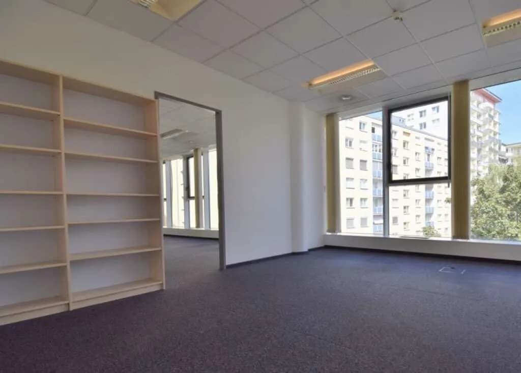 Gewerbeimmobilie mieten in Linz – 1 501 m², € 17.606 – Bild 11 von 13
