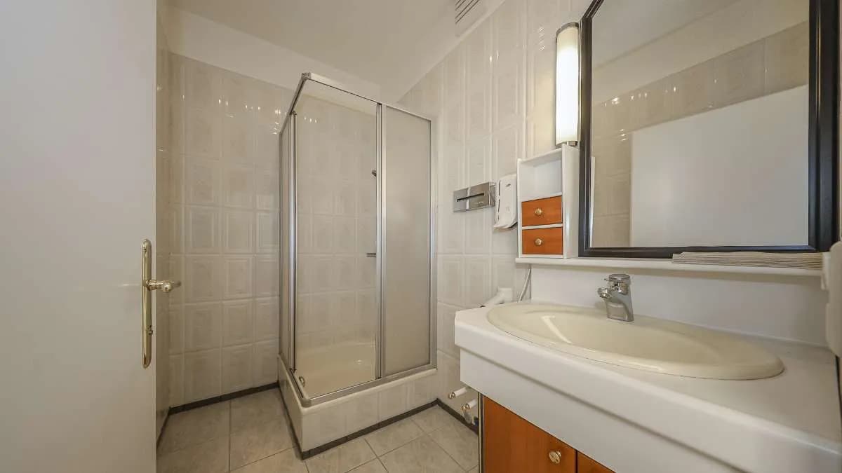 6-Zimmer-Wohnung kaufen in Gmunden – 159,62 m², € 1.170.000 – Bild 29 von 36