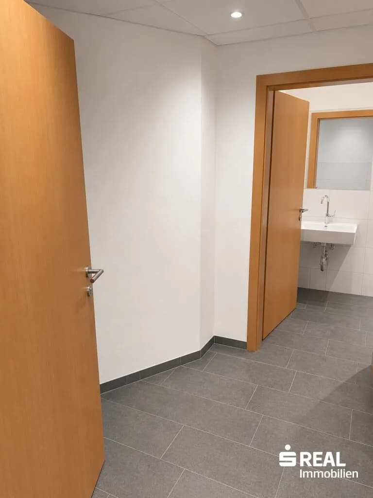 2-Zimmer-Gewerbeimmobilie kaufen in Reutte – 122 m², € 550.000 – Bild 5 von 10