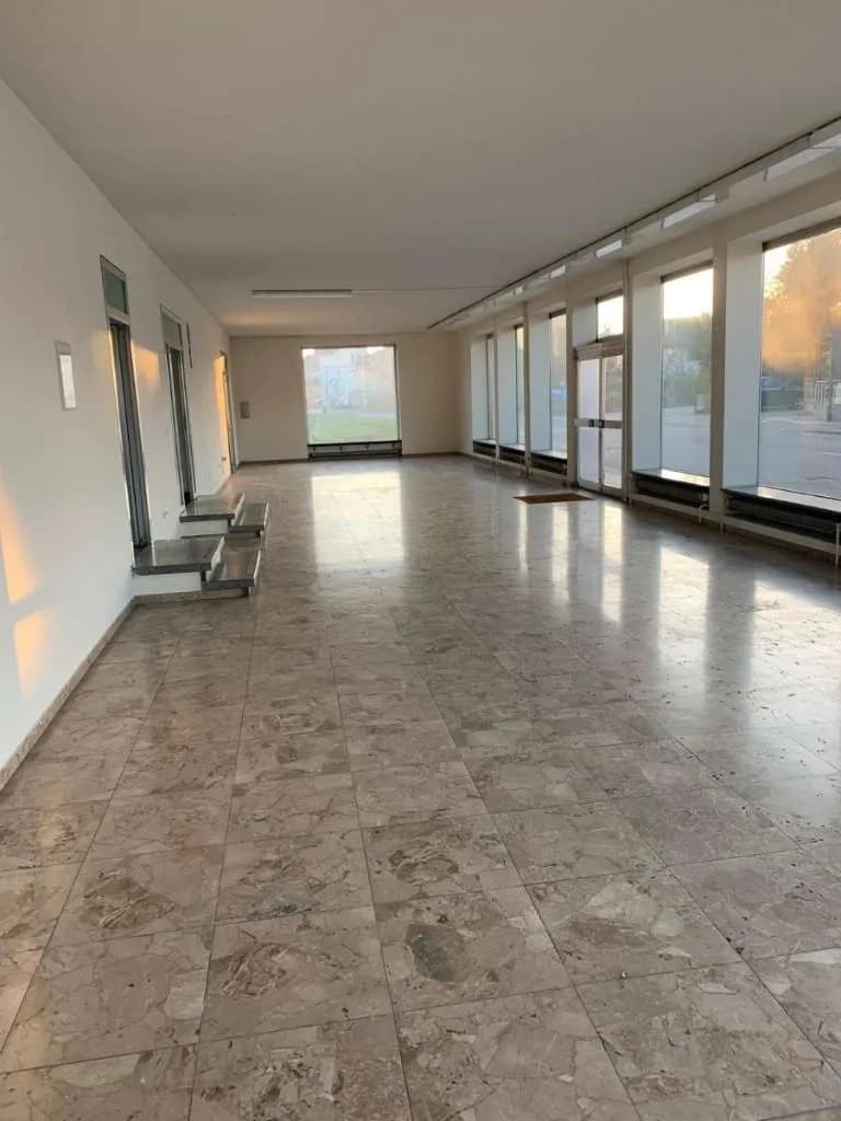 Gewerbeimmobilie mieten in Vöcklabruck – 12 000 m², € 5 – Bild 2 von 21