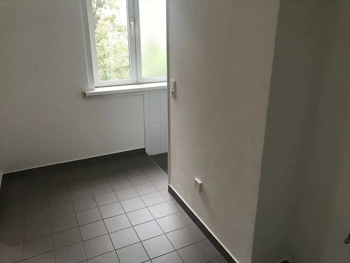 1-Zimmer-Wohnung mieten in Wien – 28 m², € 232 – Bild 4 von 9