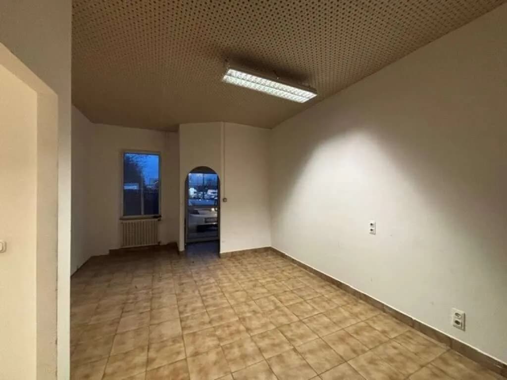 Gewerbeimmobilie mieten in Korneuburg – 111 m², € 900 – Bild 2 von 11