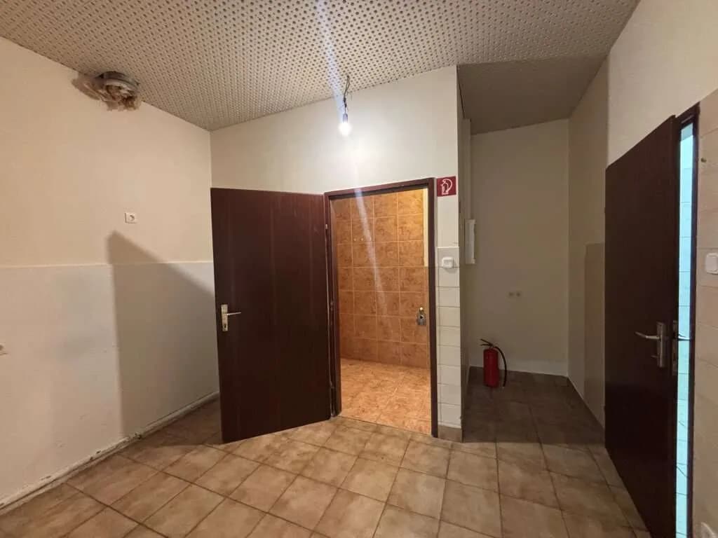Gewerbeimmobilie mieten in Korneuburg – 111 m², € 900 – Bild 5 von 11