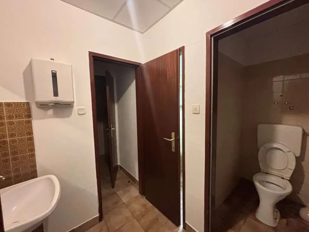 Gewerbeimmobilie mieten in Korneuburg – 111 m², € 900 – Bild 8 von 11