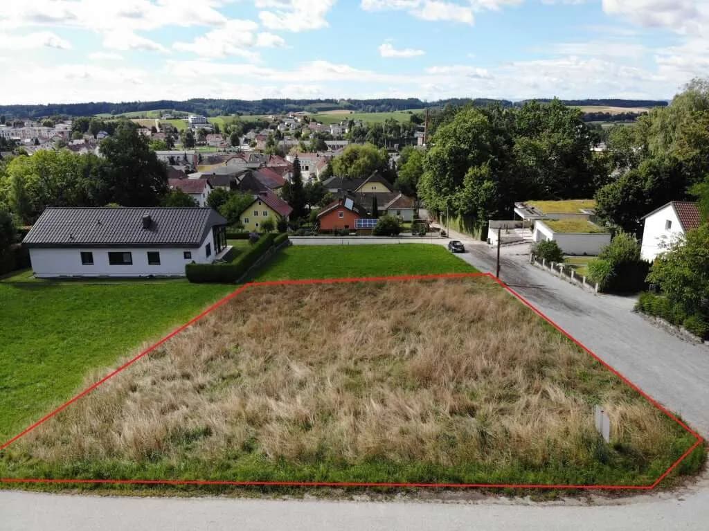 Grundstück kaufen in Grieskirchen – 914 m²