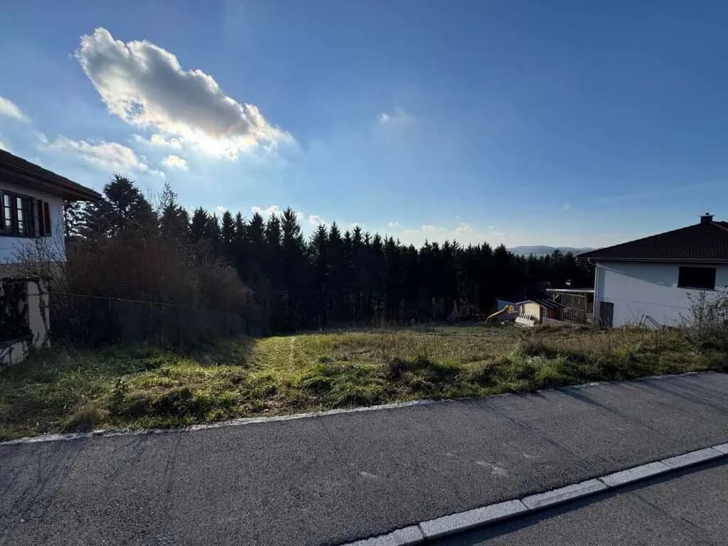 Grundstück kaufen in Grieskirchen – 1 403 m²