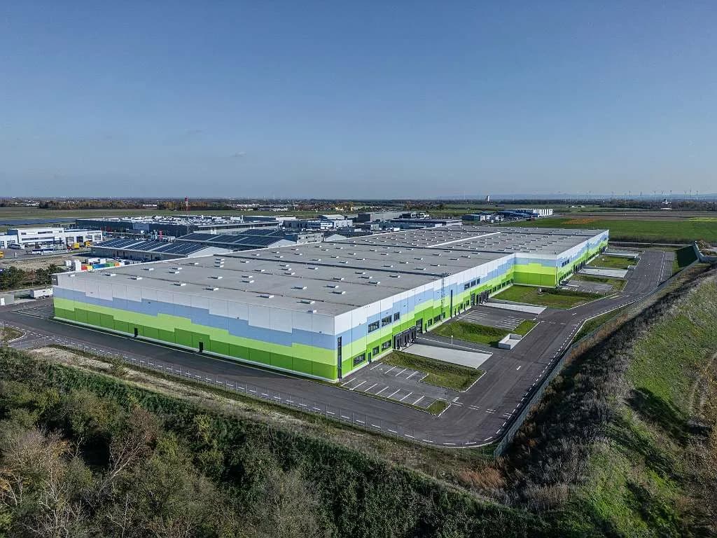 Gewerbeimmobilie mieten in Baden – 5 833 m², € 6 – Bild 3 von 6