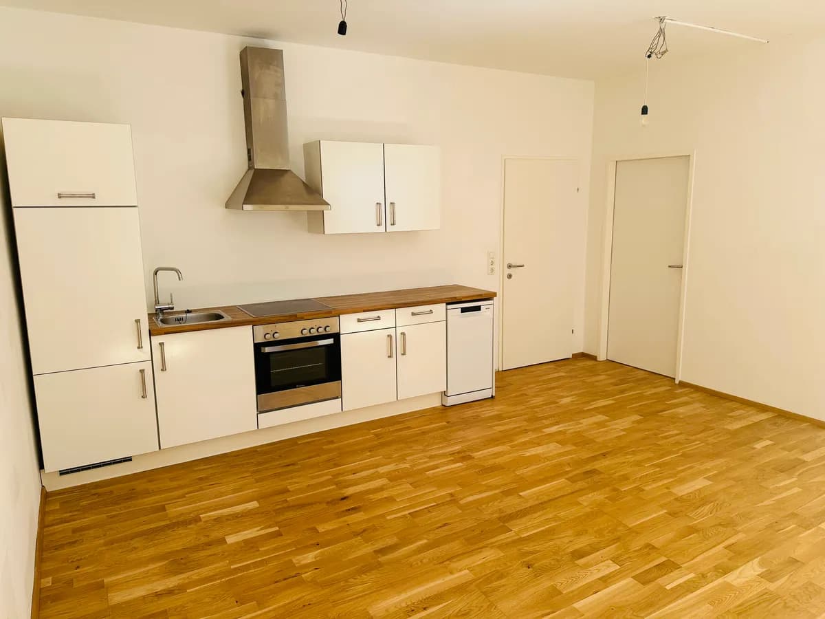 5-Zimmer-Wohnung mieten in Linz – 105 m², € 1.499