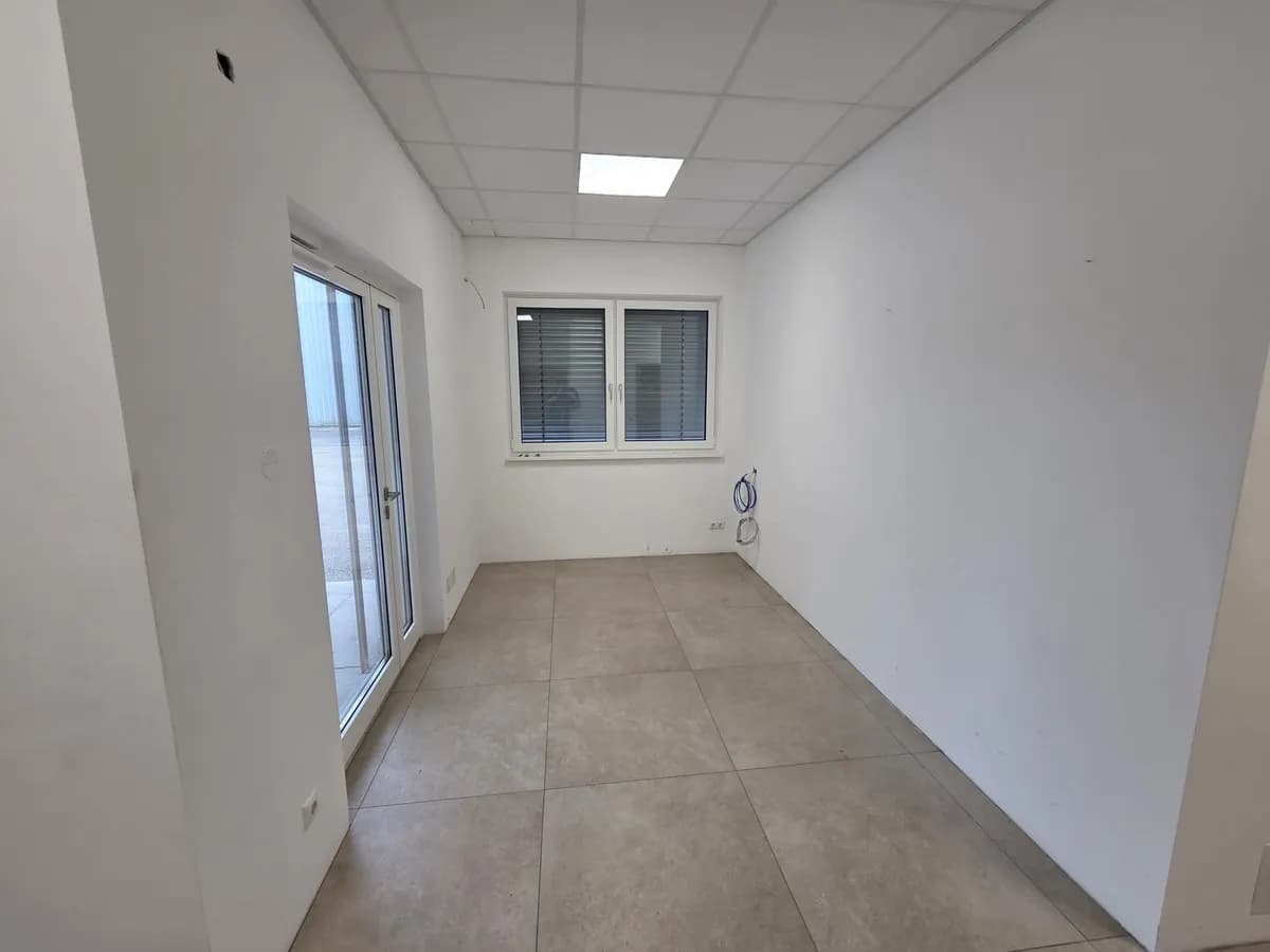 Immobilie mieten in Grieskirchen – 1 029 m², € 9.500 – Bild 39 von 43
