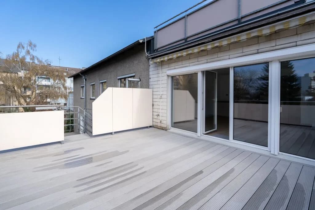 5-Zimmer-Wohnung mieten in Linz – 194 m², € 1.990