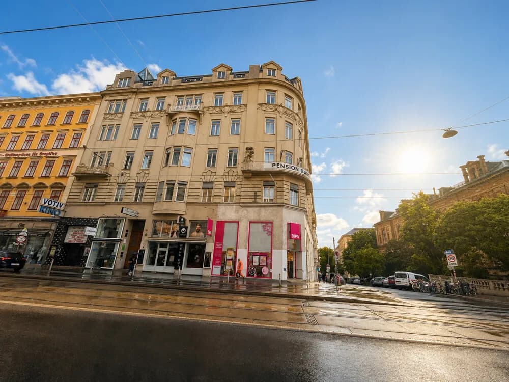 Gewerbeimmobilie mieten in Wien – 324 m², € 18