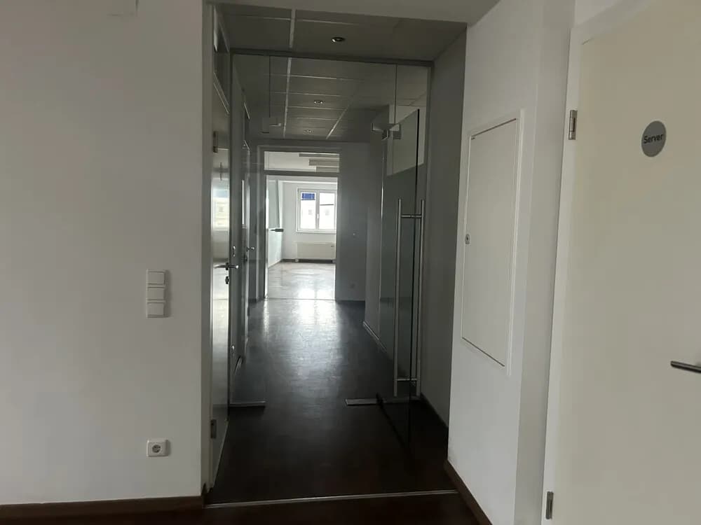 Gewerbeimmobilie mieten in Wien – 324 m², € 18 – Bild 3 von 12