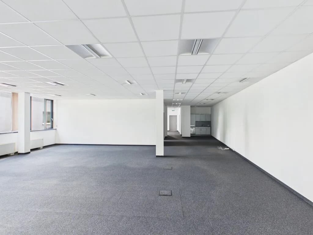 Gewerbeimmobilie mieten in Linz – 334 m², € 4.487 – Bild 8 von 12