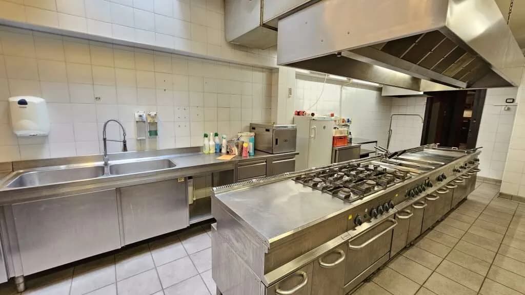 Gewerbeimmobilie mieten in Klagenfurt – 900 m², € 5.800 – Bild 13 von 13