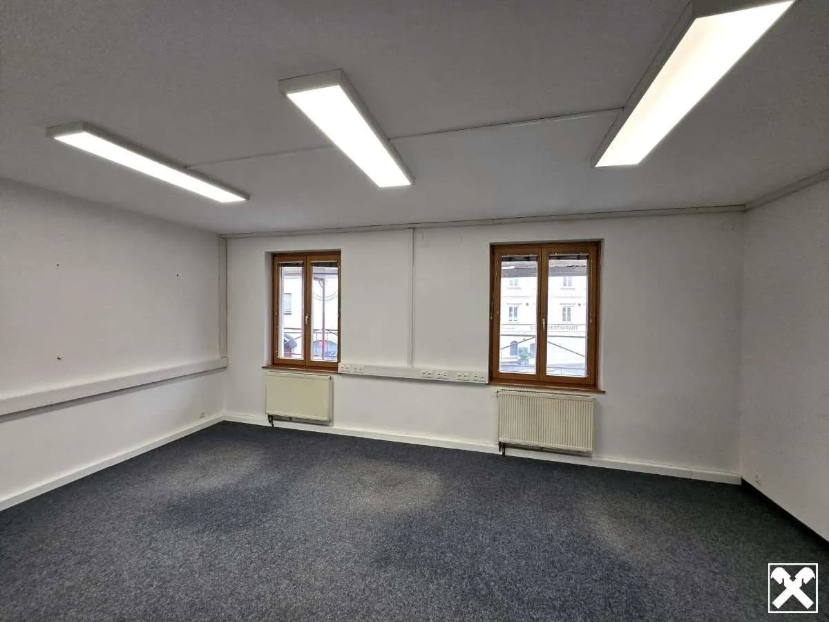 7-Zimmer-Gewerbeimmobilie mieten in Amstetten – 159 m², € 8 – Bild 2 von 22