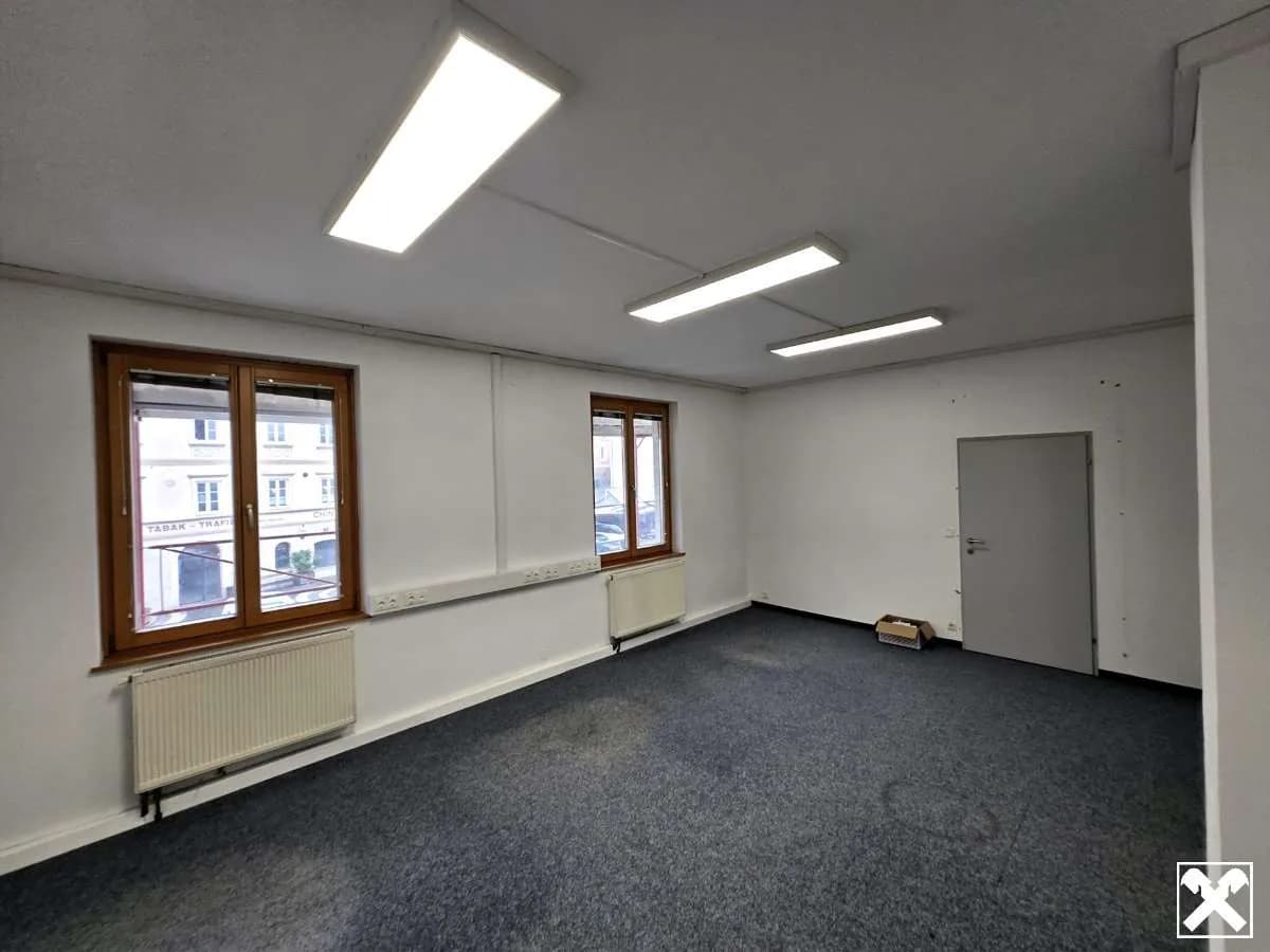 7-Zimmer-Gewerbeimmobilie mieten in Amstetten – 159 m², € 8 – Bild 3 von 22