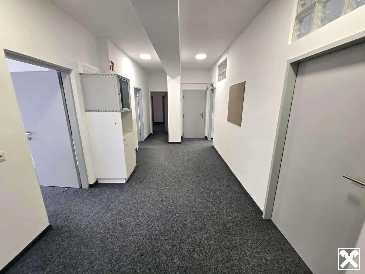 7-Zimmer-Gewerbeimmobilie mieten in Amstetten – 159 m², € 8 – Bild 7 von 22