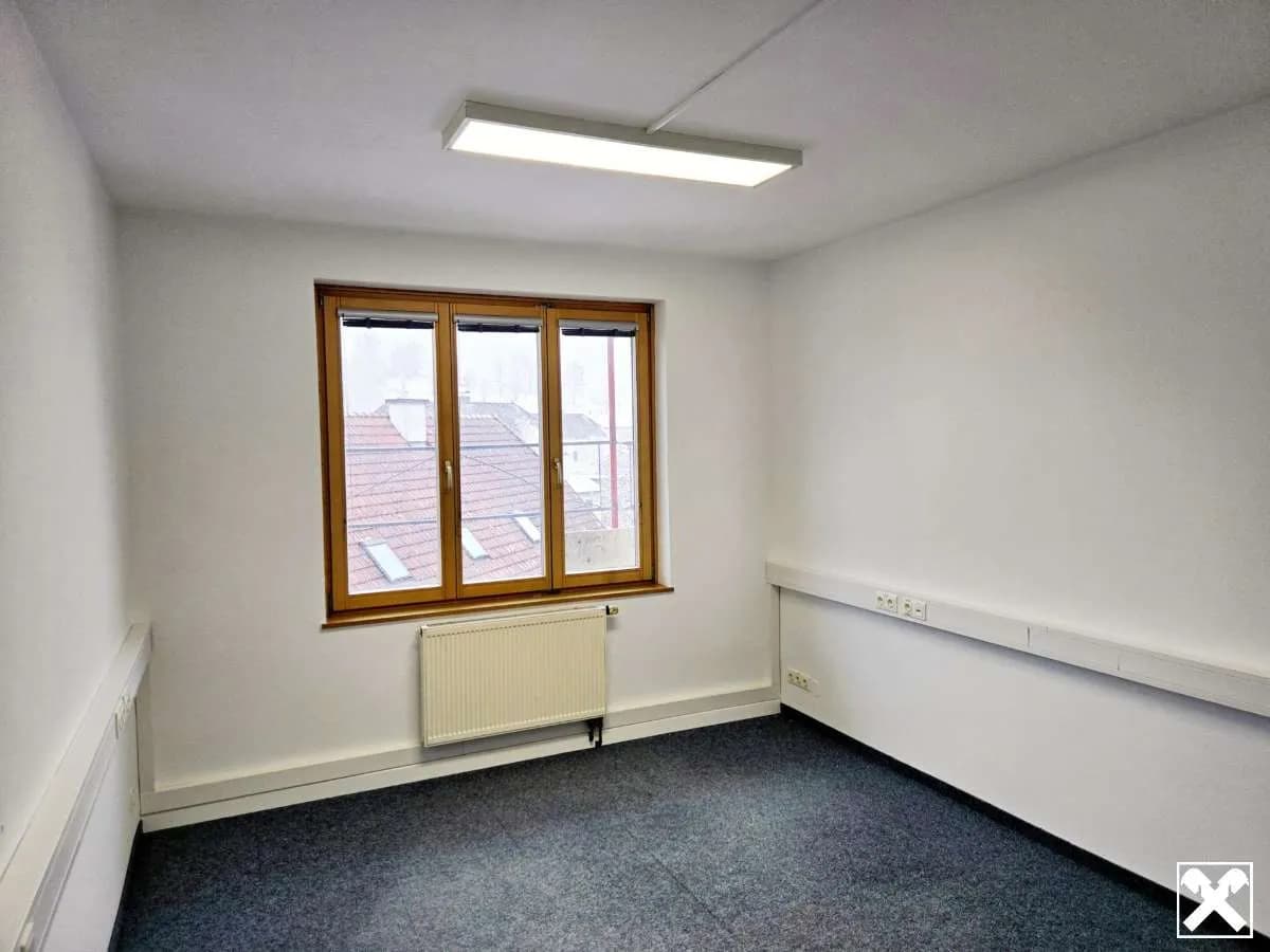 7-Zimmer-Gewerbeimmobilie mieten in Amstetten – 159 m², € 8 – Bild 12 von 22