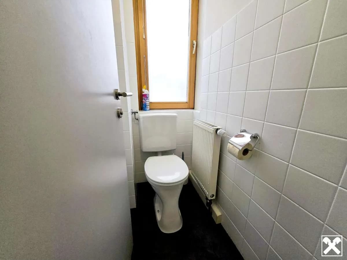 7-Zimmer-Gewerbeimmobilie mieten in Amstetten – 159 m², € 8 – Bild 16 von 22