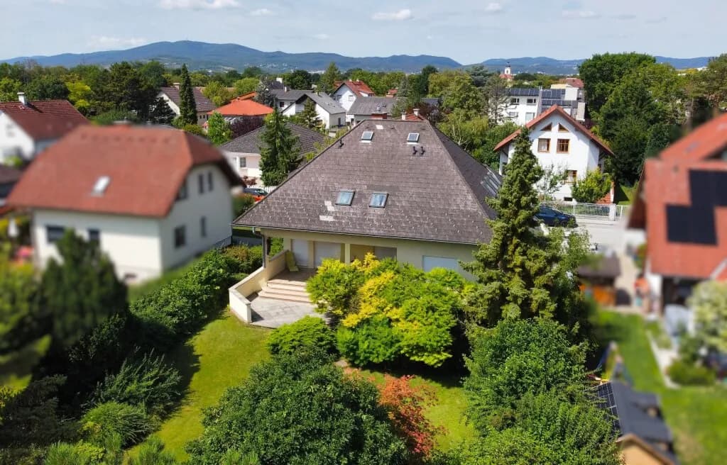 5-Zimmer-Haus kaufen in Mödling – 261 m², € 780.000