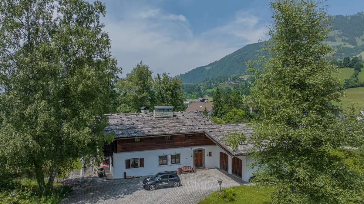 Grundstück kaufen in Kitzbühel – 825 m², € 4.559.500 – Bild 2 von 4