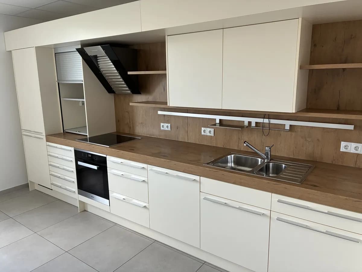 Gewerbeimmobilie mieten in Wien – 3 046 m², € 38.504 – Bild 7 von 9