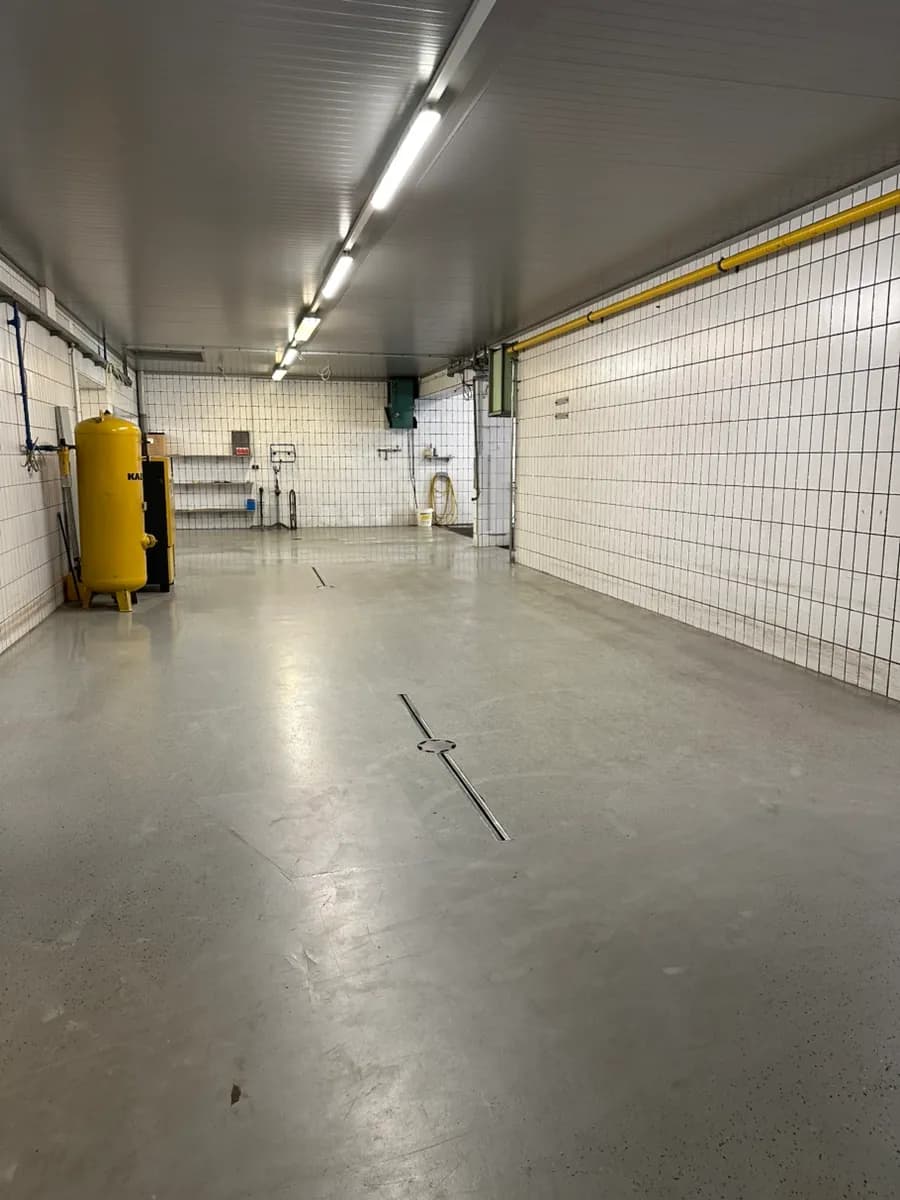 Gewerbeimmobilie mieten in Neusiedl am See – 600 m², € 5