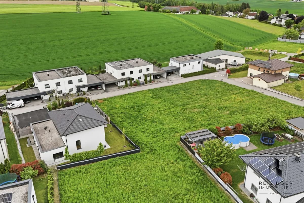 Grundstück kaufen in Wels-Land – 900 m², € 315.000