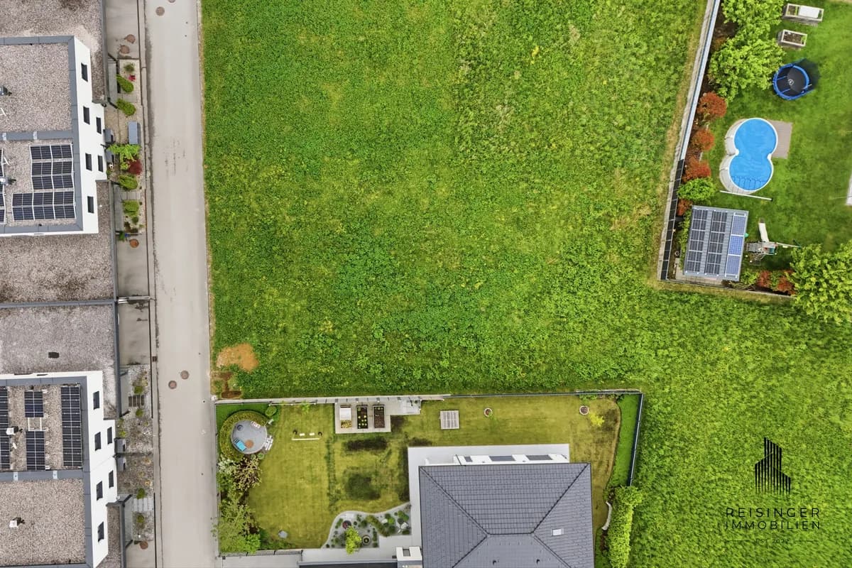 Grundstück kaufen in Wels-Land – 900 m², € 315.000 – Bild 2 von 3