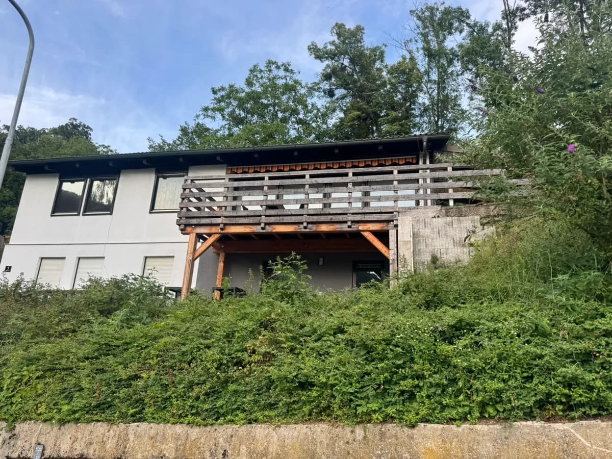 8-Zimmer-Gewerbeimmobilie mieten in Linz – 120 m², € 1.600 – Bild 2 von 48