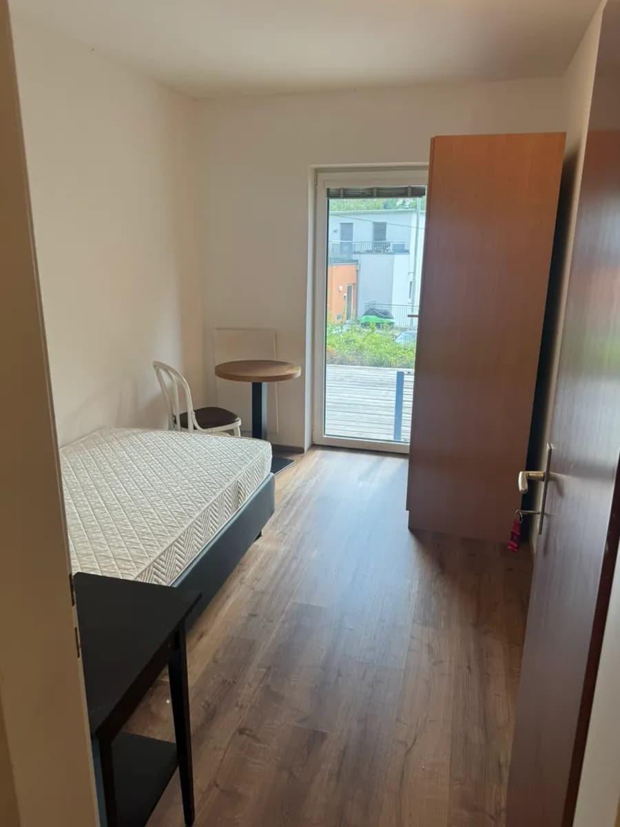 8-Zimmer-Gewerbeimmobilie mieten in Linz – 120 m², € 1.600 – Bild 12 von 48