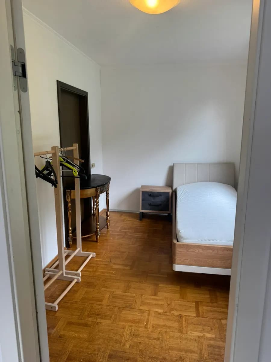 8-Zimmer-Gewerbeimmobilie mieten in Linz – 120 m², € 1.600 – Bild 31 von 48