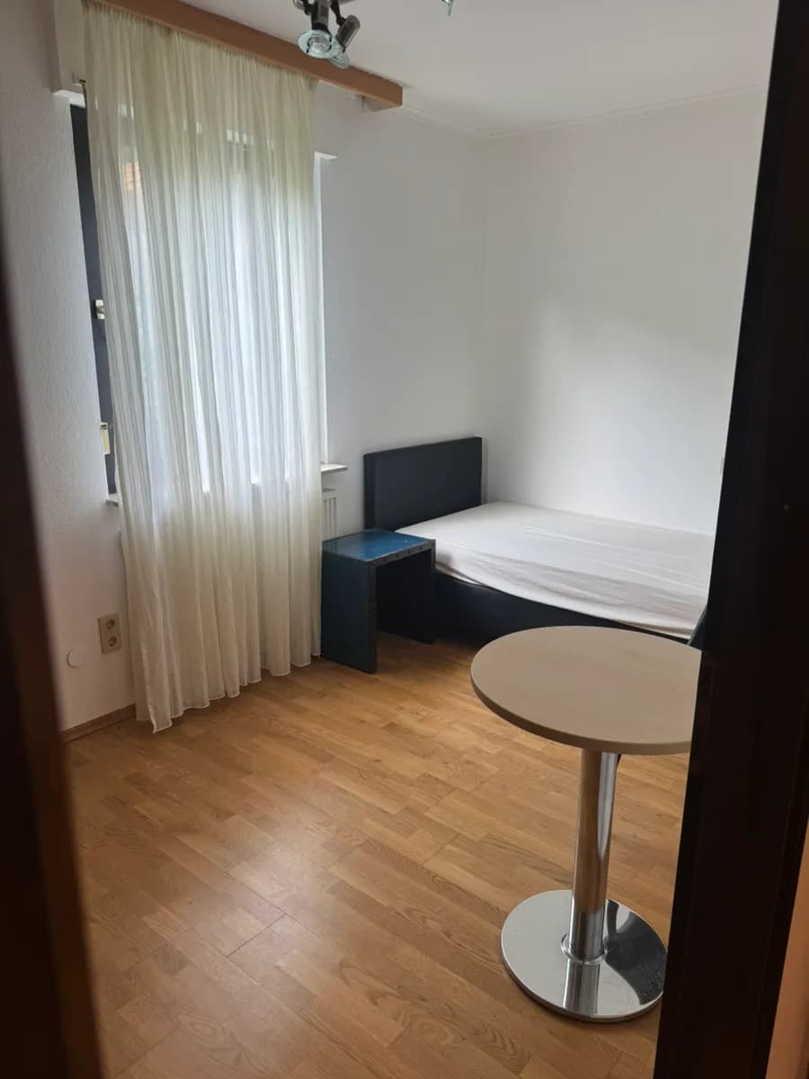 8-Zimmer-Gewerbeimmobilie mieten in Linz – 120 m², € 1.600 – Bild 42 von 48