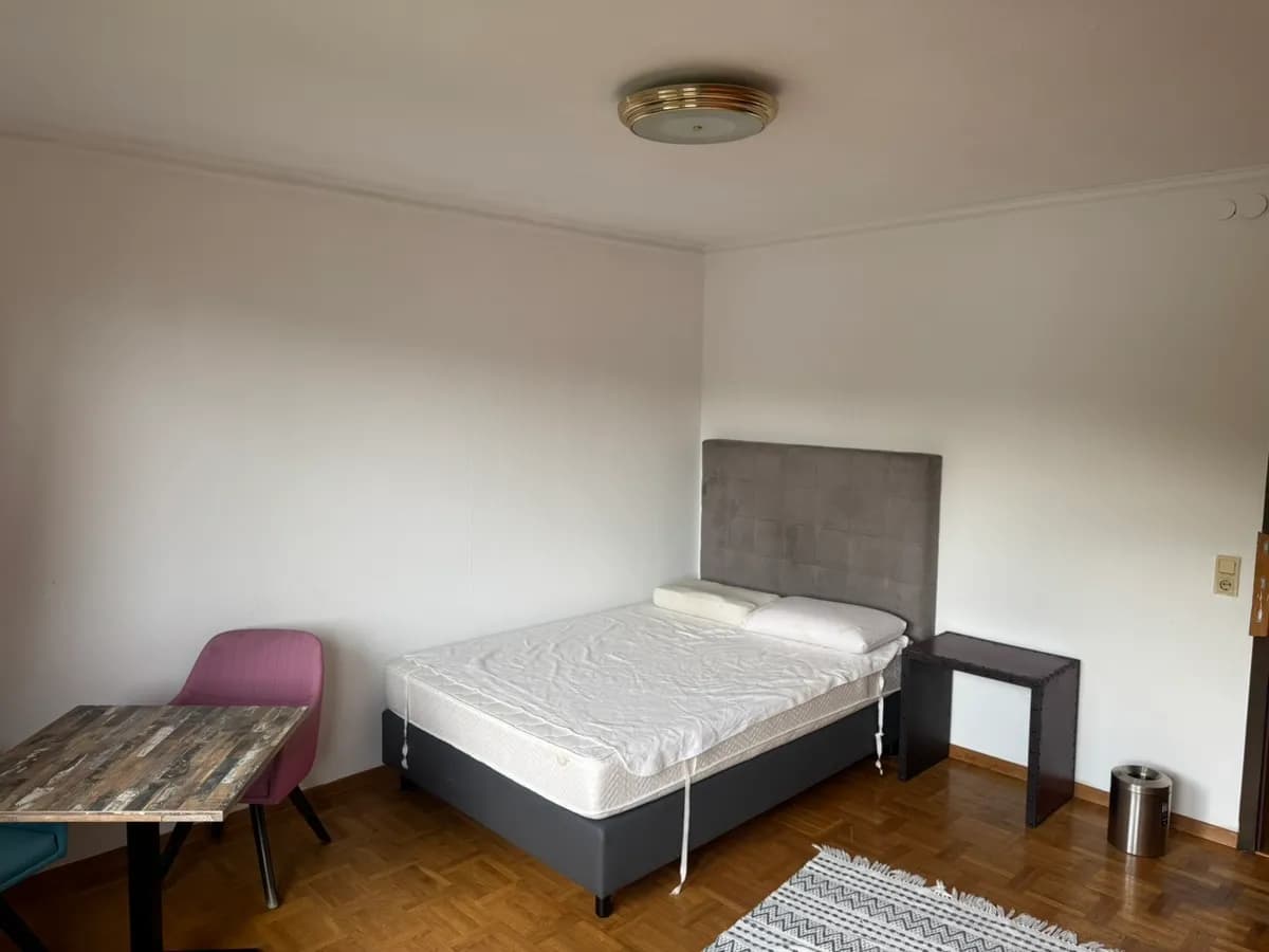 8-Zimmer-Gewerbeimmobilie mieten in Linz – 120 m², € 1.600 – Bild 46 von 48