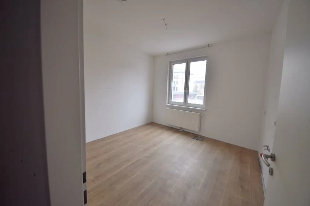 Gewerbeimmobilie mieten in Linz – 245 m², € 2.251 – Bild 7 von 8