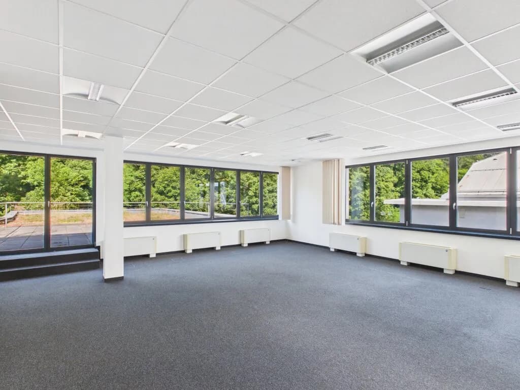Gewerbeimmobilie mieten in Linz – 115 m², € 1.974 – Bild 1 von 12