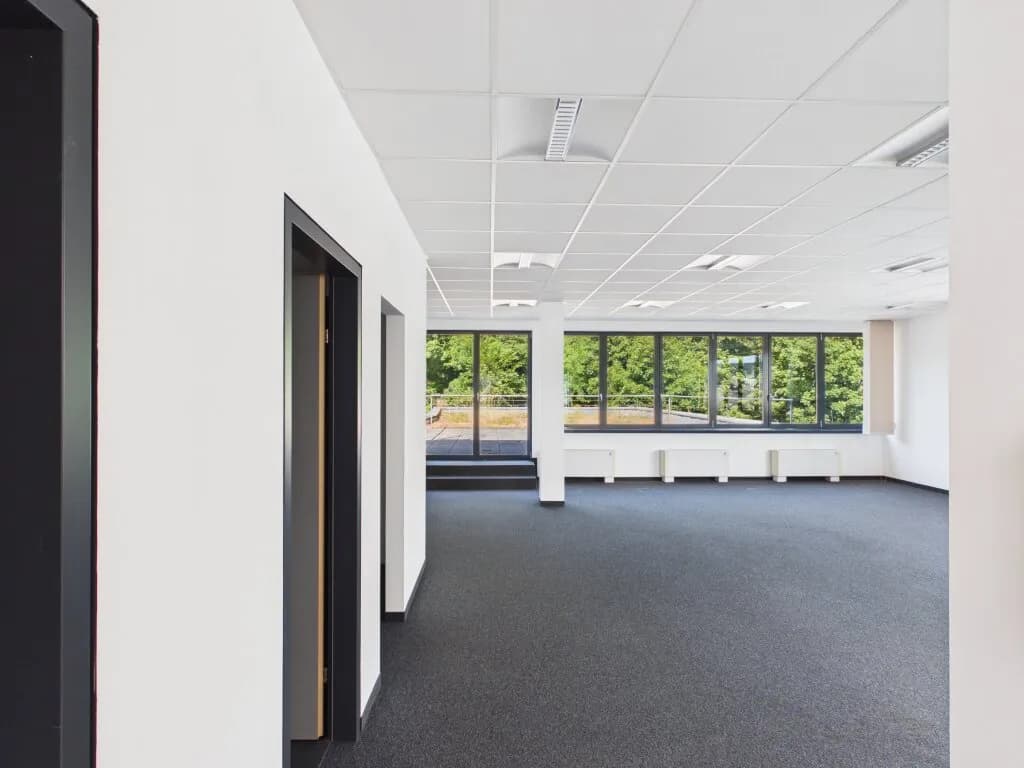 Gewerbeimmobilie mieten in Linz – 115 m², € 1.974 – Bild 2 von 12