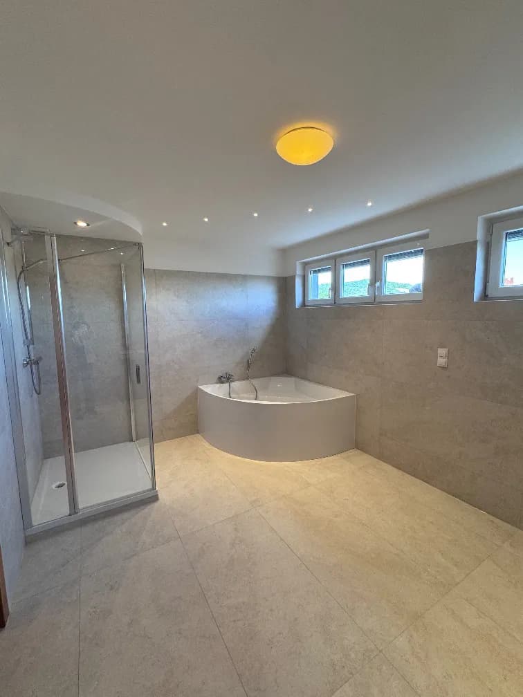 4-Zimmer-Wohnung mieten in Leibnitz – 165 m², € 1.990 – Bild 11 von 27