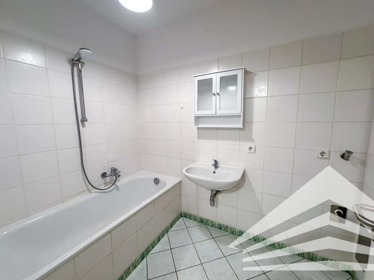 2-Zimmer-Wohnung mieten in Linz – 48 m², € 695 – Bild 11 von 12