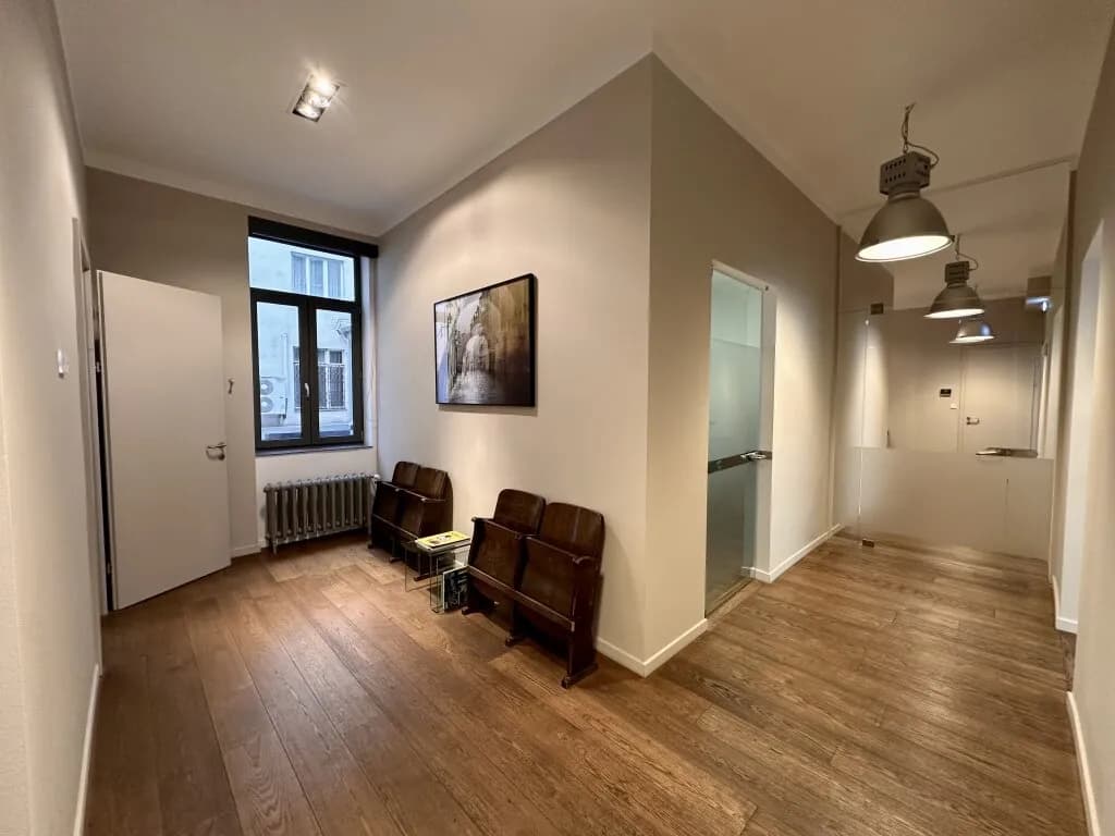 4-Zimmer-Gewerbeimmobilie mieten in Wien – 152 m², € 3.600 – Bild 8 von 14
