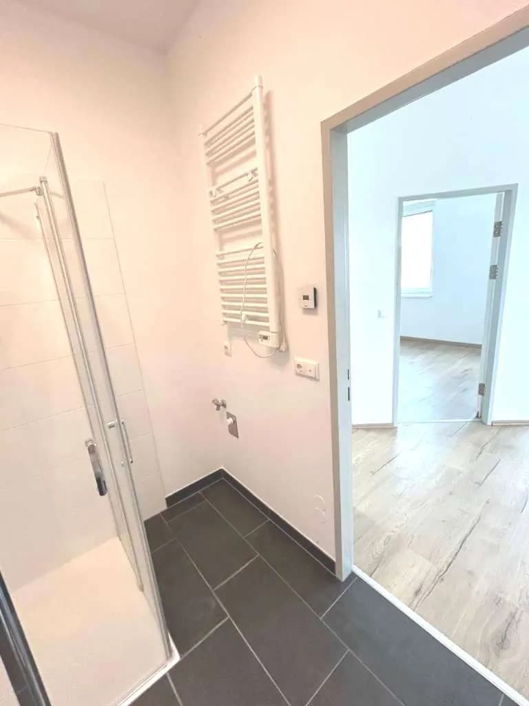 2-Zimmer-Gewerbeimmobilie mieten in Oberpullendorf – 50 m², € 645 – Bild 7 von 8