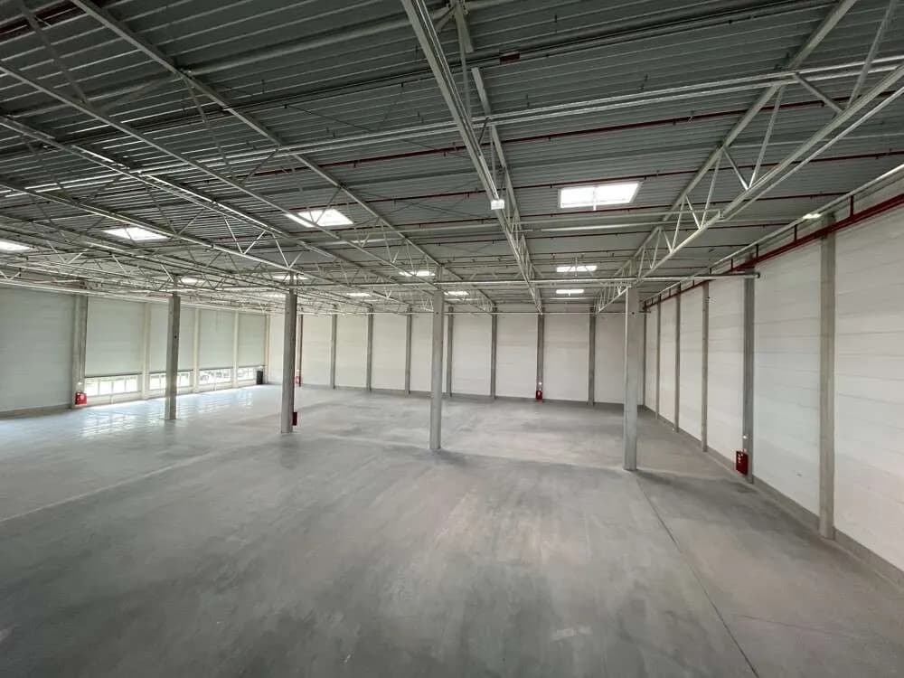 Gewerbeimmobilie mieten in Wien – 6 000 m² – Bild 7 von 8