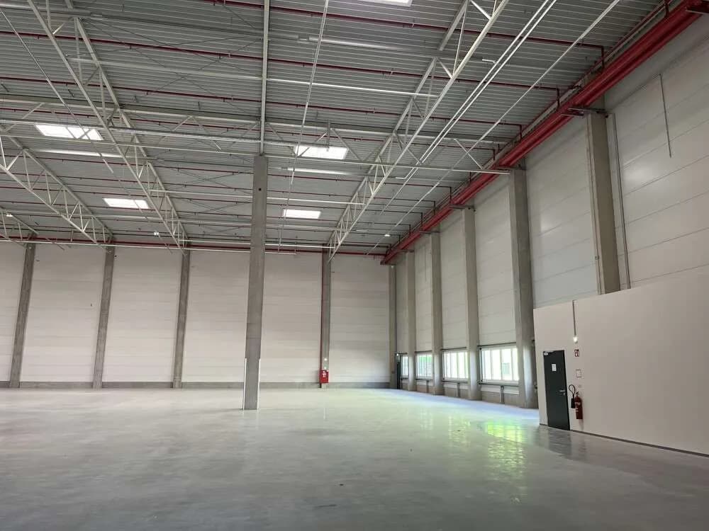 Gewerbeimmobilie mieten in Wien – 6 000 m² – Bild 8 von 8