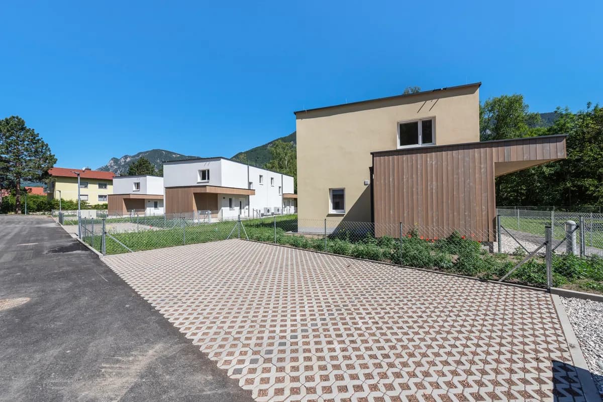 4-Zimmer-Haus mieten in Neunkirchen – 103 m², € 1.242 – Bild 4 von 16