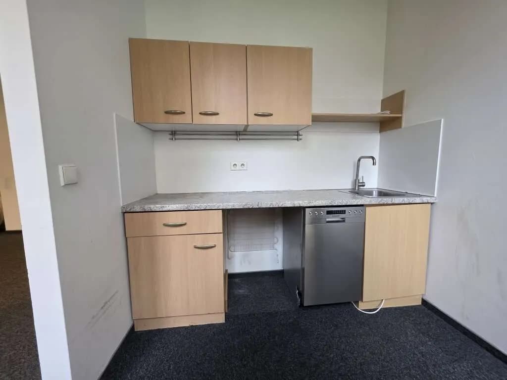 Gewerbeimmobilie mieten in Linz – 152 m², € 1.858 – Bild 6 von 8