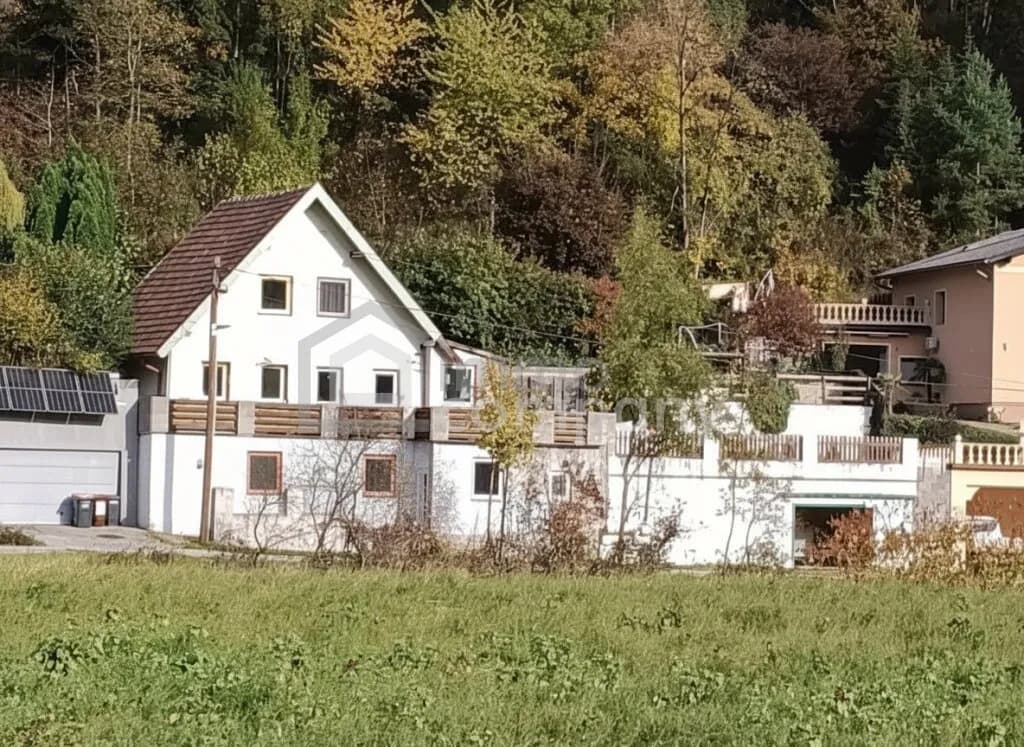 5-Zimmer-Haus kaufen in Neunkirchen – 124,45 m², € 290.000 – Bild 1 von 10
