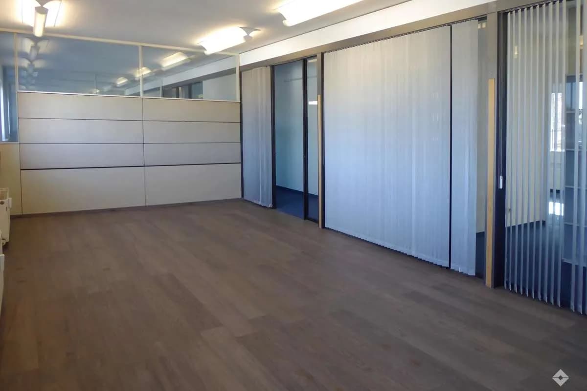 Gewerbeimmobilie mieten in Salzburg Stadt – 233 m², € 2.703 – Bild 2 von 7