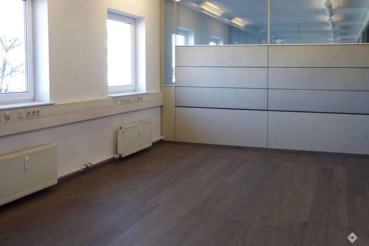 Gewerbeimmobilie mieten in Salzburg Stadt – 233 m², € 2.703 – Bild 3 von 7