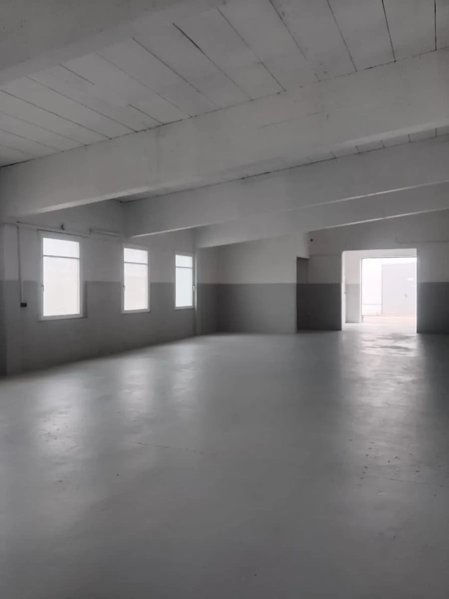 Gewerbeimmobilie mieten in Wiener Neustadt Land – 173 m², € 1.399 – Bild 2 von 13