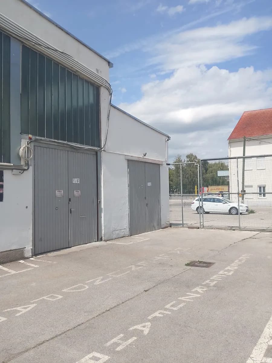 Gewerbeimmobilie mieten in Wiener Neustadt Land – 173 m², € 1.399 – Bild 3 von 13